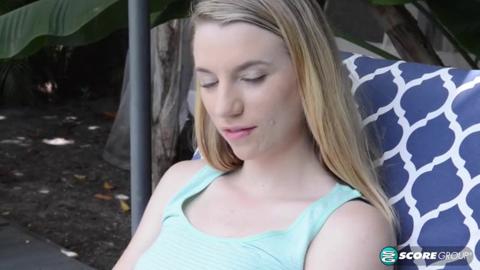 Massive Booty Maven Jayden Unleashes Her Sultry Sensual Squat-tastic Skills