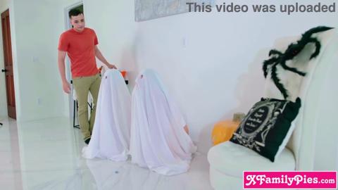 Ghostly duo Lana Smalls and Molly Little get nasty in sis-bonded threeway