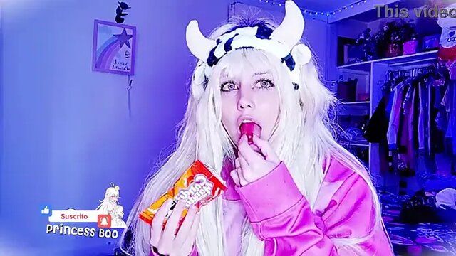 Petite blonde teen gives blowjob to older man