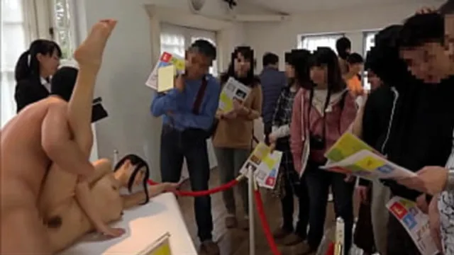 Fucked at the Art Show - Japanese Teens