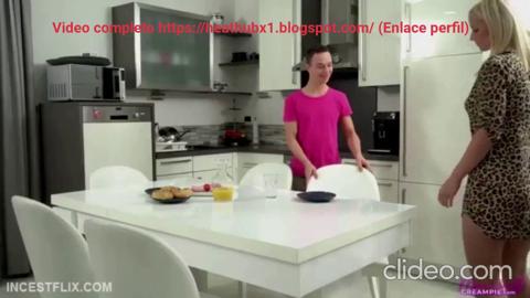 Stepsister massage ends in incestuous sex, full Spanish subtitles, complete link profile