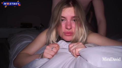 TEEN'S WET PUSSY✌ CRAVES HARDCORE BLOWJOBS WITH DEEP PENETRATION!
