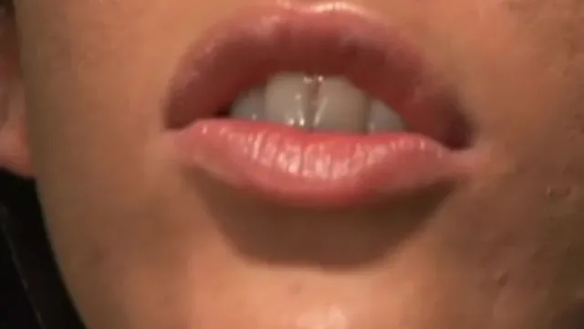 Roxy Taylor gets hot in wild three-way action