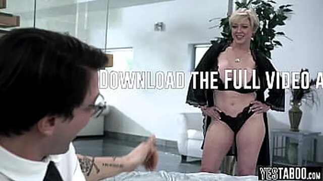 Curvy blonde MILF dee williams gets massive rod threesome