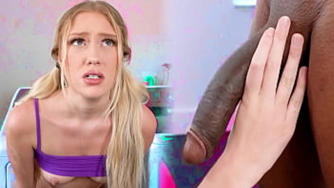 Teeny Slut Experimenting With Hard Black Stepfather's Cock🌭