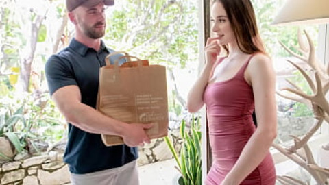 PenthouseGold: Hot Teen Hazel Moore Seduces Delivery Guy For Wild色情Session