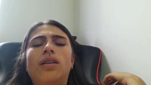 Deseasing lesbian stepsister tries a cock🍆, but can't take my 8 inches