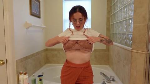 'Boys go wild for mouthwatering breast admiration sneak peek'