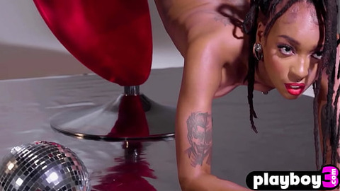 Saucy Big-Ass🍑 Black Teen SaBrea Phenix Shines During Seductive Poses