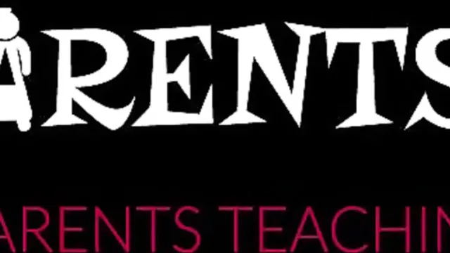 Inked milf pussy licked and outdoor fucked in foursome