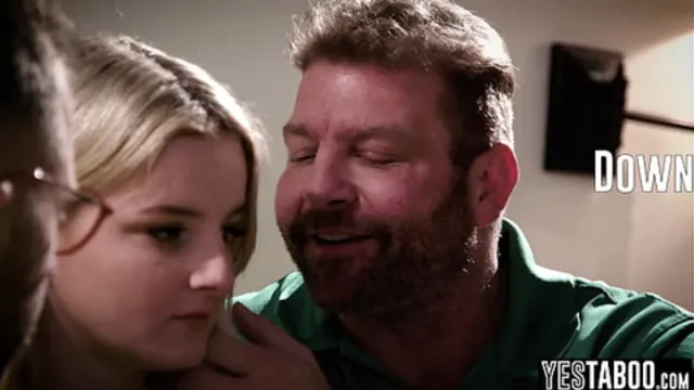 Sweet teen neighbor gets double action from big dick🌭 bisexual guys