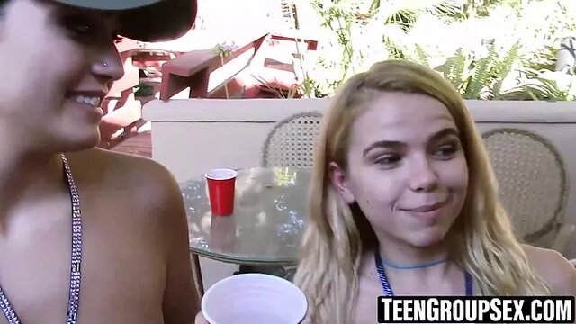 Alina West and Alexa Grace's steamy lesbian session