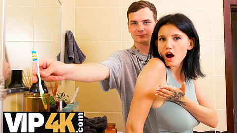 SISPORN  Man satisfies hottie who wants to be penetrated by stepbrother