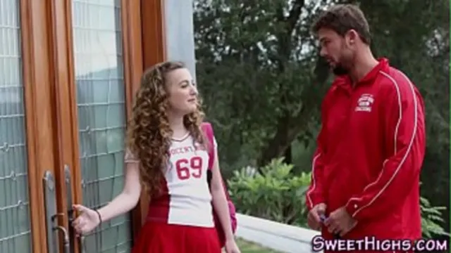 Fresh-faced 18-year-old nubile receives explosive cumshot all over her innocent face