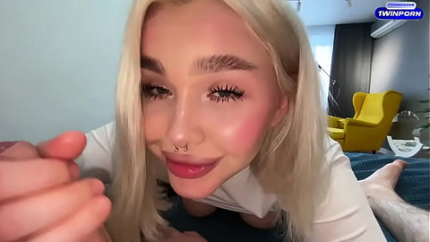 Chubby young blonde with big ass is so hot! Amateur couple