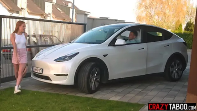 Horny big ass teen being ass fucked hard after guy enjoyed perfect blowjob