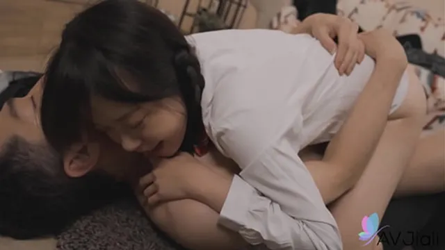 Sexy Chinese teen Yuli in uniform fucks with her boyfriend