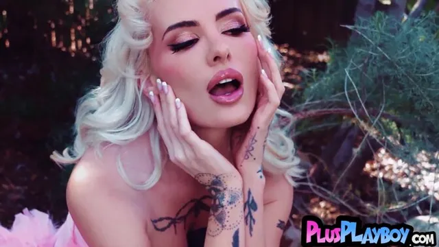 Lingerie-clad Shia Snow flaunts her amazing inked body