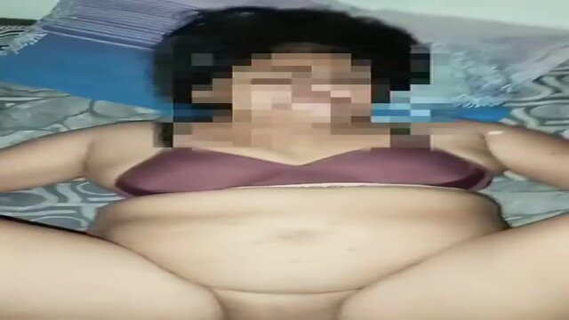 Hottie Nurfadila gives a sweaty handjob before getting creampied